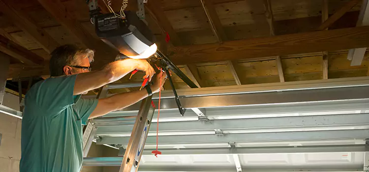 Garage Door Opener Sales and Installation Missouri City
